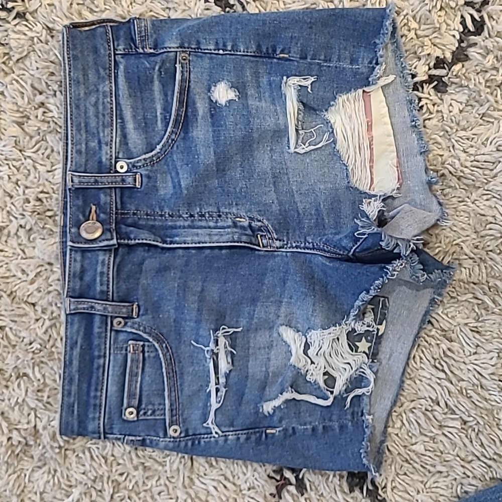 American Eagle High Rise shortie